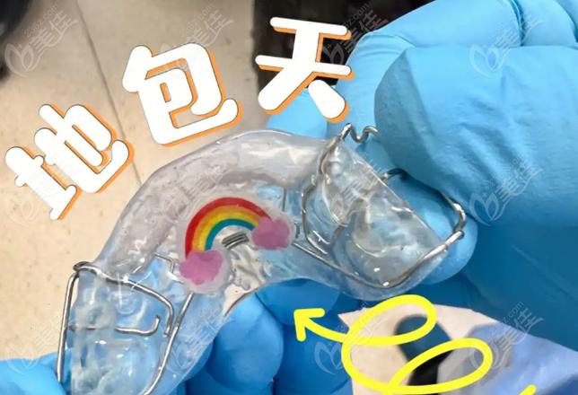 重庆青岛成人牙齿矫正要花多少钱？靠谱医院怎么选