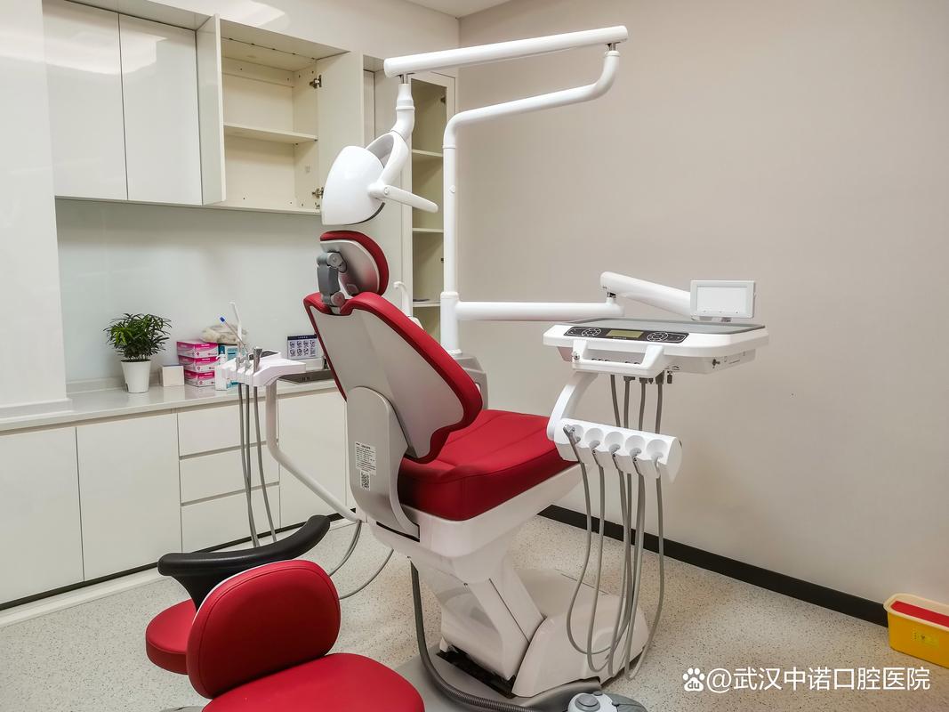 重庆种牙到底花多少钱？揭秘6类常见植牙价格与避坑指南