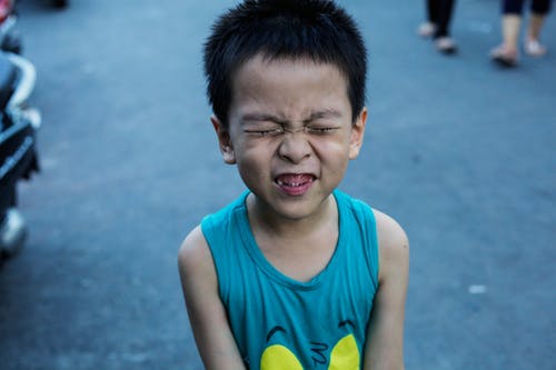 矫正成人牙价格_成人暴牙矫正收费_成人矫正收费暴牙多少钱