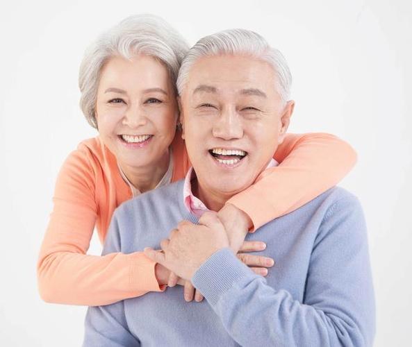 重庆60多岁老人种牙到底要花多少钱？2026最新费用明细